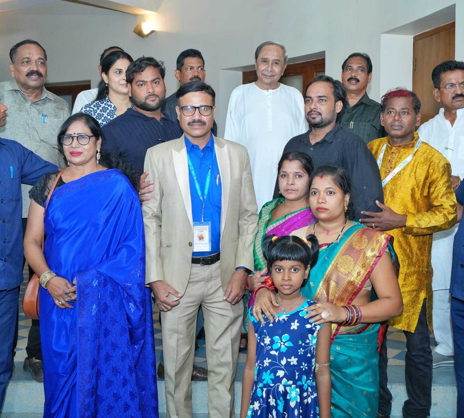 Krantidhwoni delegation meeting with former CM Naveen Patnaik
